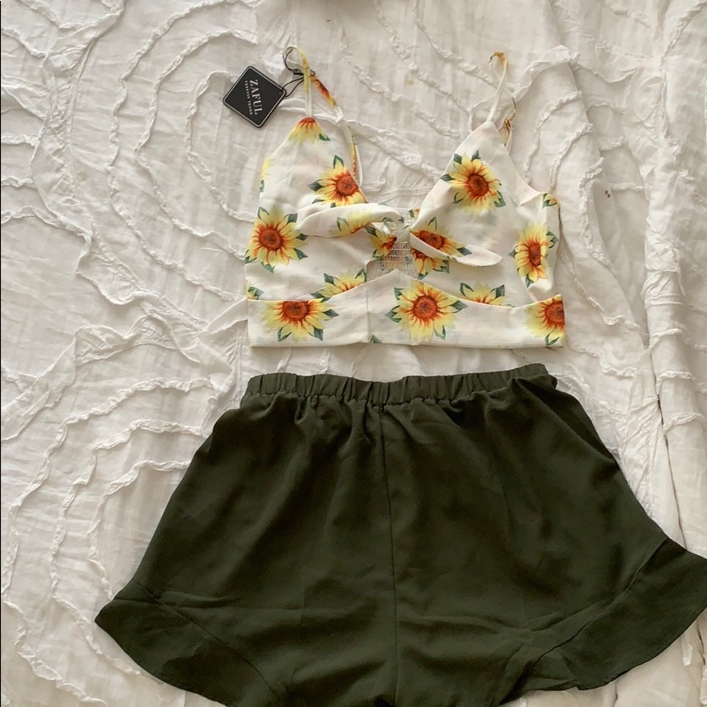 Two piece set never worn